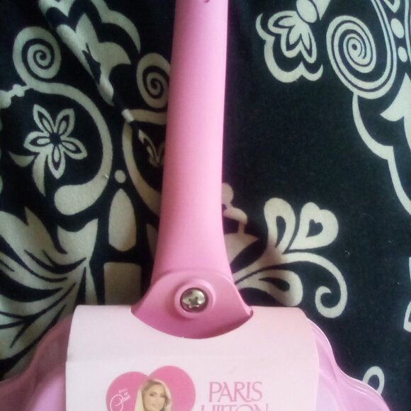 💞Adorable Paris Hilton 8inch Heart Shaped separated Ceramic Fry Pan💞 - Picture 4 of 7